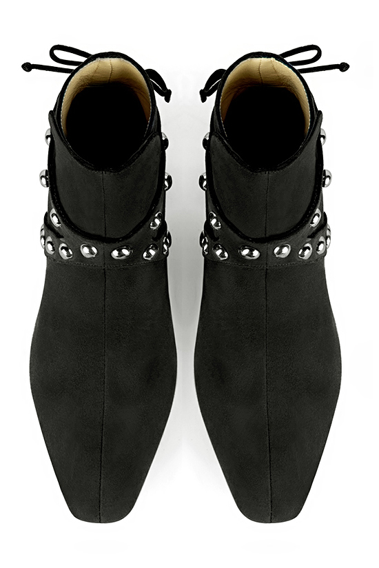 Matt black women's ankle boots with laces at the back. Square toe. Medium block heels. Top view - Florence KOOIJMAN